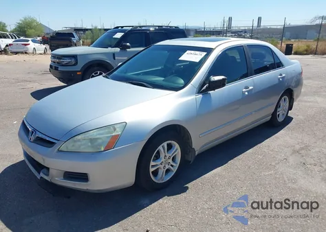 2007 Honda Accord 2.4 Ex from USA, damaged, VIN 1HGCM56857A223314